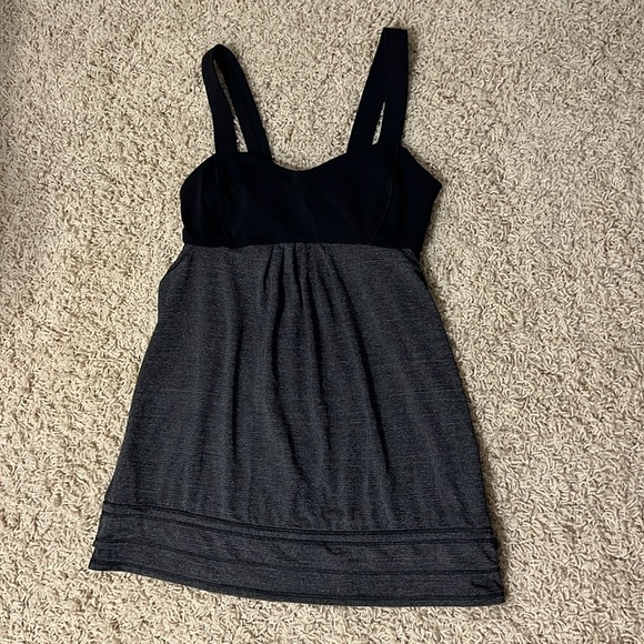 Lululemon dark grey and black tank top - Picture 1 of 6